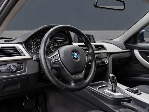 BMW 3 серии 2018, фото 5
