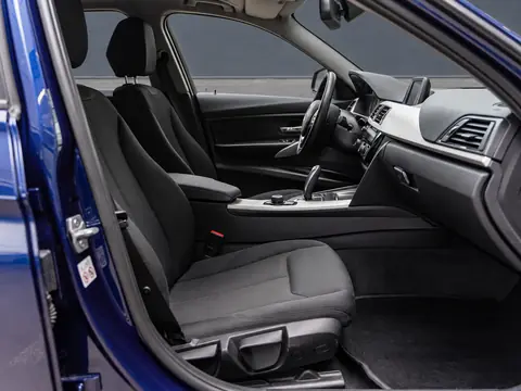 BMW 3 серии 2018, фото 6