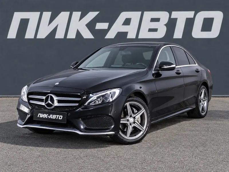 Mercedes-Benz C-Класс 2018 — с пробегом, седан, черный, фото 1