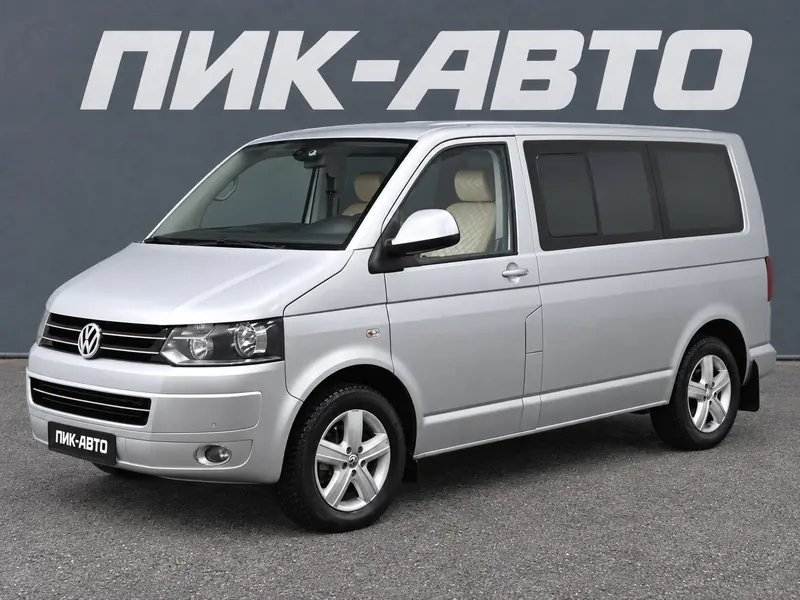 Volkswagen Multivan 2013 — с пробегом, минивэн, серебряный, фото 1