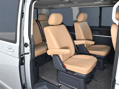 Volkswagen Multivan 2013, фото 6