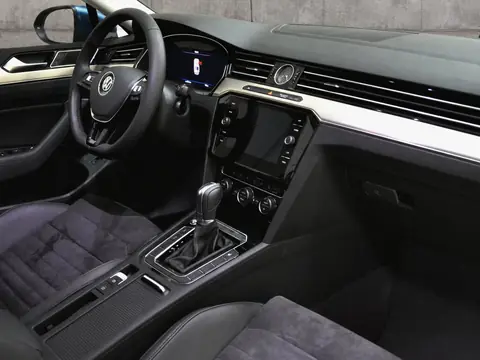 Volkswagen Passat 2018, фото 5