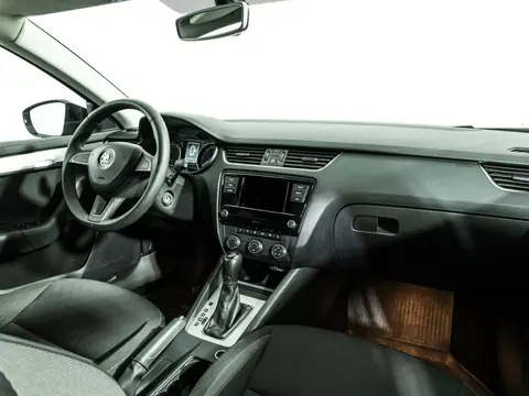 Skoda Octavia 2021, фото 5
