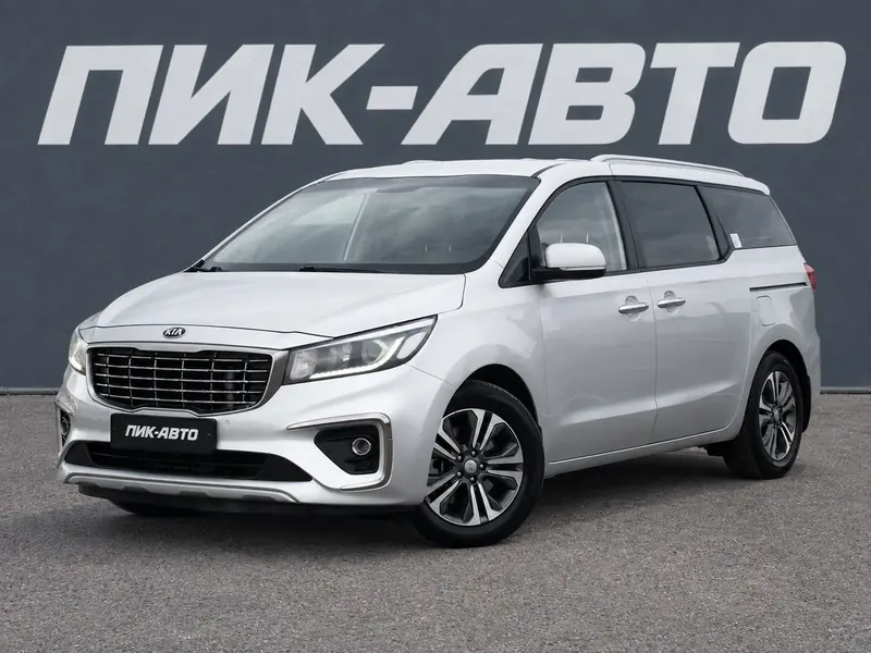Kia Carnival 2019 — с пробегом, минивэн, серебряный, фото 1