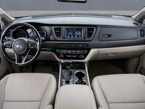Kia Carnival 2019, фото 8