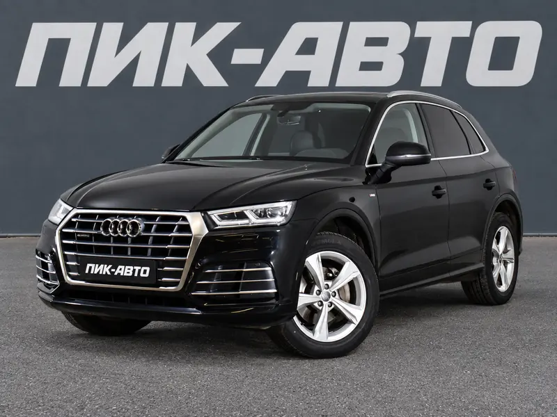 Audi Q5 2018 — с пробегом, внедорожник, черный, фото 1