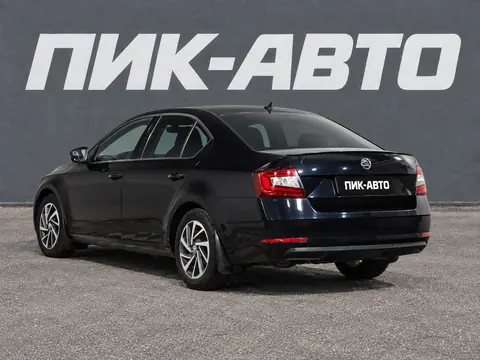 Skoda Octavia 2021, фото 4