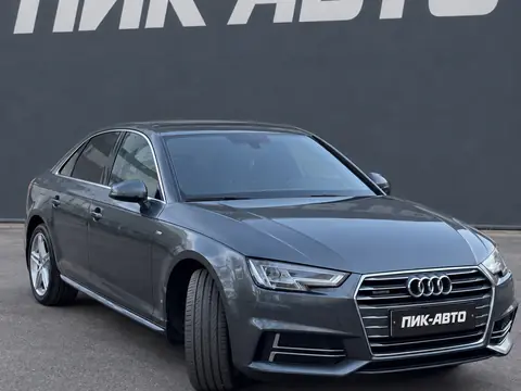 Audi A4 2018, фото 2