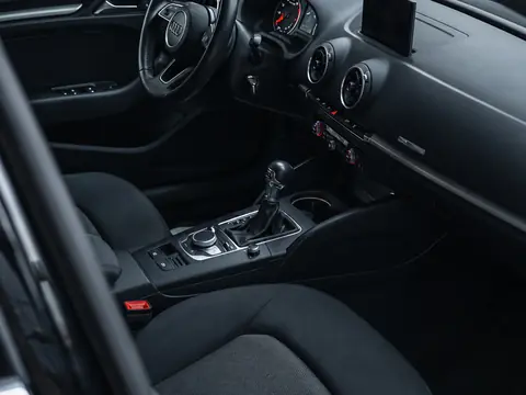 Audi A3 2018, фото 5