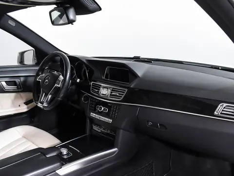 Mercedes-Benz E-Класс 2015, фото 6
