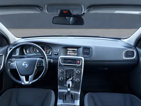 Volvo S60 2016, фото 5
