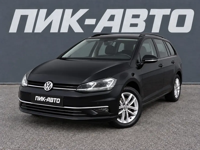 Volkswagen Golf 2020 — с пробегом, хэтчбек, черный, фото 1