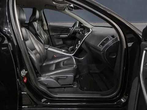 Volvo XC60 2016, фото 6