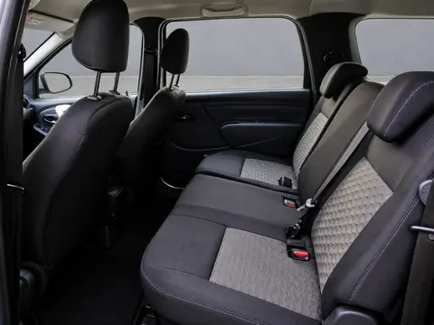 LADA Largus 2025, фото 8
