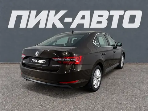 Skoda Superb 2018, фото 4