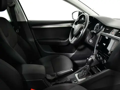 Skoda Octavia 2019, фото 5