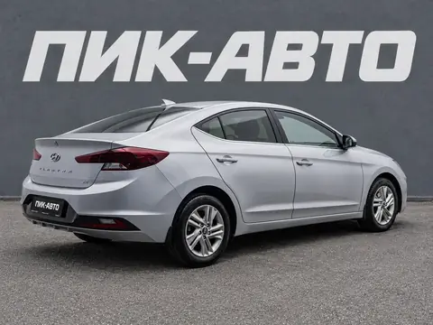 Hyundai Elantra 2021, фото 3