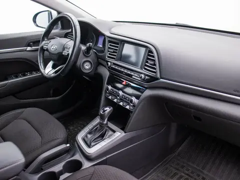Hyundai Elantra 2021, фото 5
