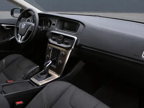 Volvo V40 Cross Country 2015, фото 5