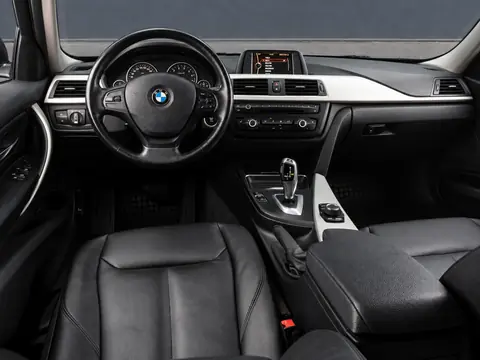 BMW 3 серии 2015, фото 6