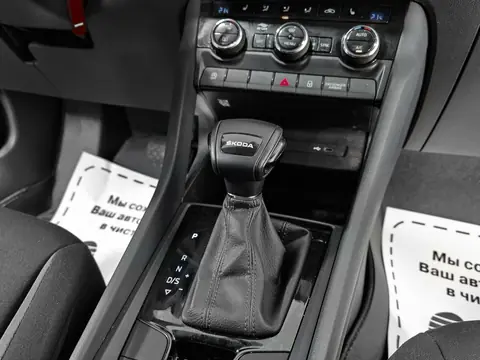 Skoda Karoq 2021, фото 7