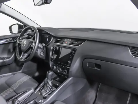 Skoda Octavia 2019, фото 5