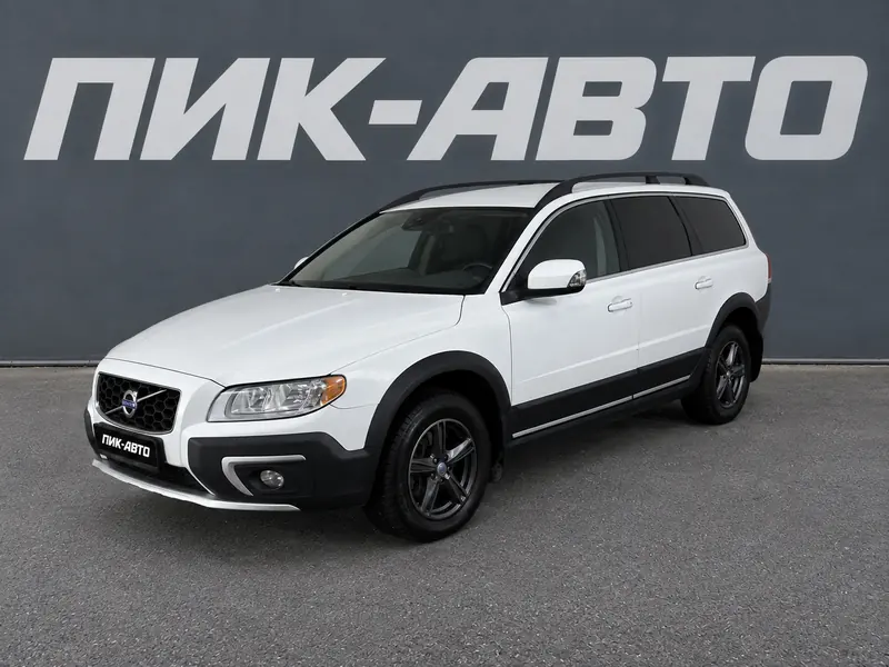 Volvo XC70 2015 — с пробегом, универсал, белый, фото 1