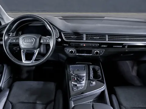 Audi Q7 2018, фото 7
