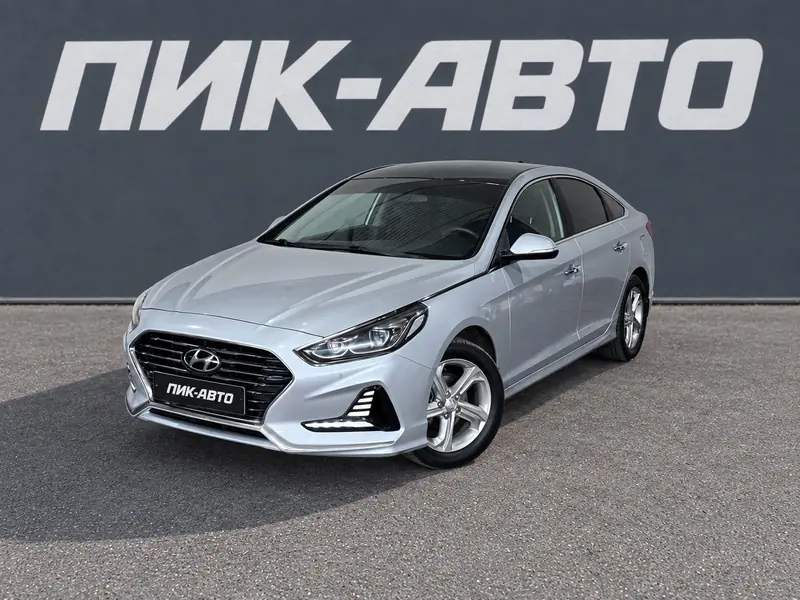 Hyundai Sonata 2019 — с пробегом, седан, серый, фото 1