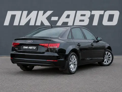 Audi A4 2018, фото 3