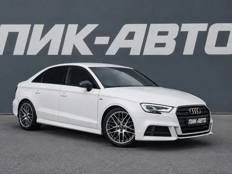 Audi A3 2018, фото 2