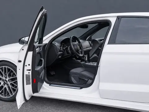 Audi A3 2018, фото 5