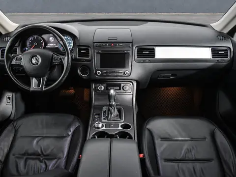 Volkswagen Touareg 2015, фото 6