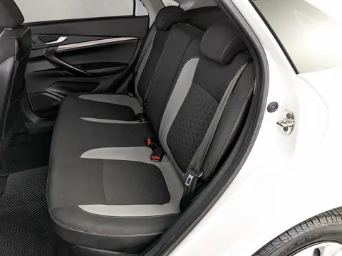 LADA Vesta 2025, фото 9