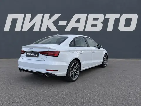 Audi A3 2018, фото 3
