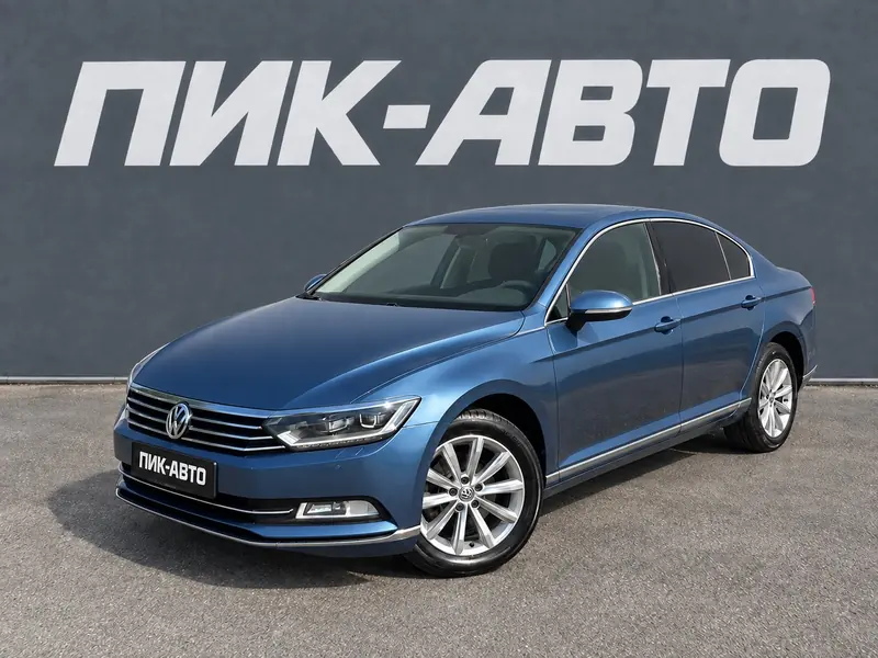 Volkswagen Passat 2018 — с пробегом, седан, синий, фото 1