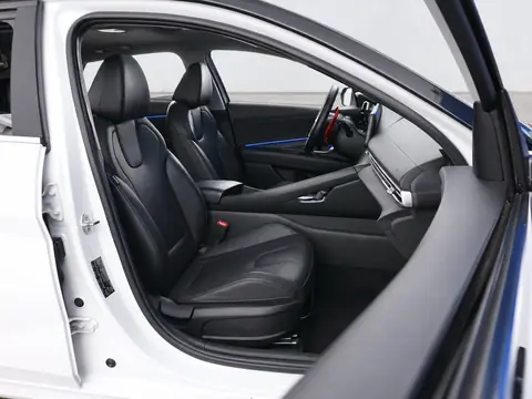 Hyundai Elantra 2021, фото 8