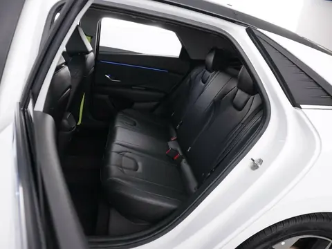 Hyundai Elantra 2021, фото 9