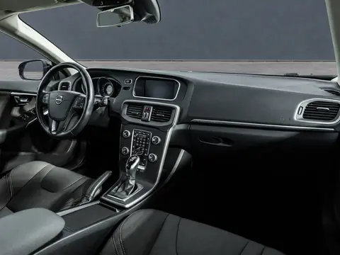 Volvo V40 Cross Country 2017, фото 5