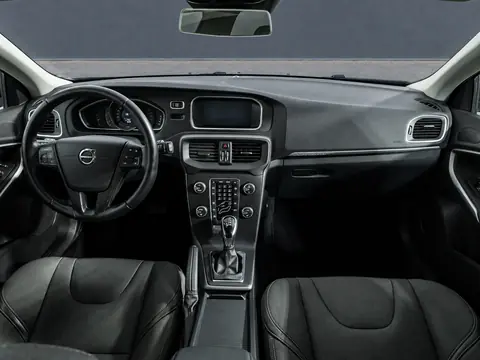 Volvo V40 Cross Country 2017, фото 8