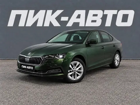 Skoda Octavia 2024, фото 1