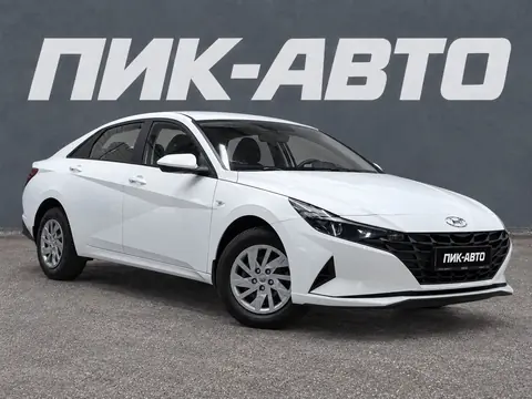 Hyundai Elantra 2022, фото 2