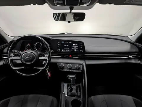 Hyundai Elantra 2022, фото 5