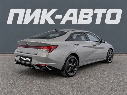 Hyundai Elantra 2022, фото 3