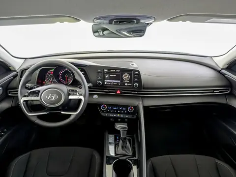 Hyundai Elantra 2022, фото 7