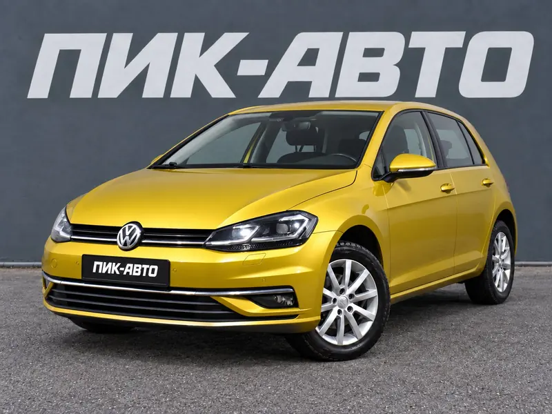 Volkswagen Golf 2020 — с пробегом, хэтчбек, желтый, фото 1