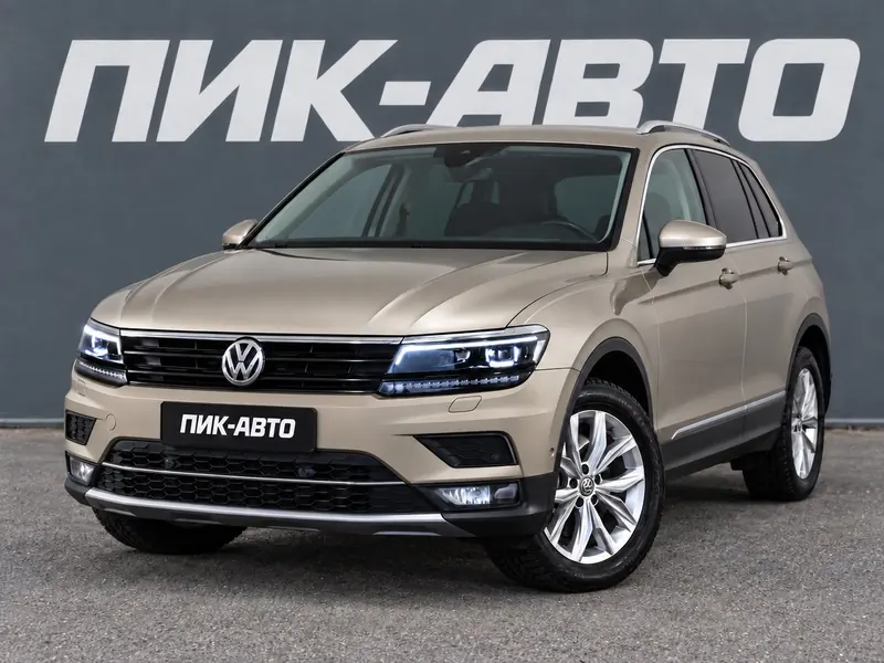 Volkswagen Tiguan 2019 — с пробегом, внедорожник, бежевый, фото 1