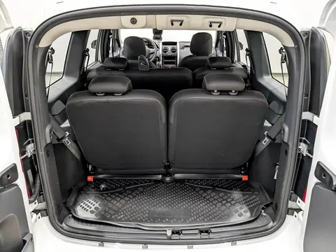 LADA Largus 2025, фото 5