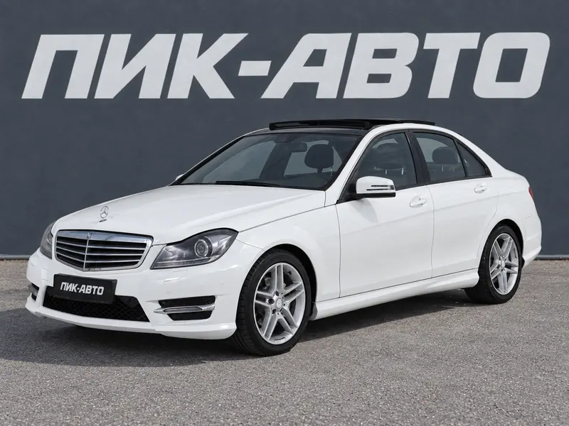 Mercedes-Benz C-Класс 2014 — с пробегом, седан, белый, фото 1