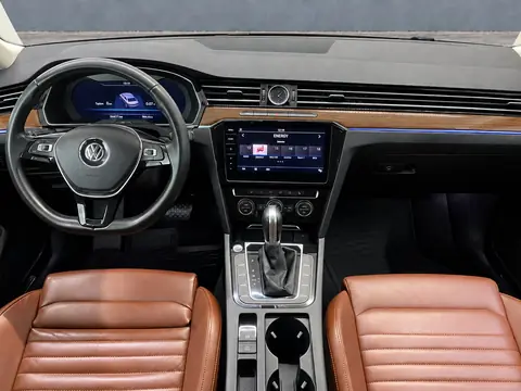 Volkswagen Passat 2018, фото 6